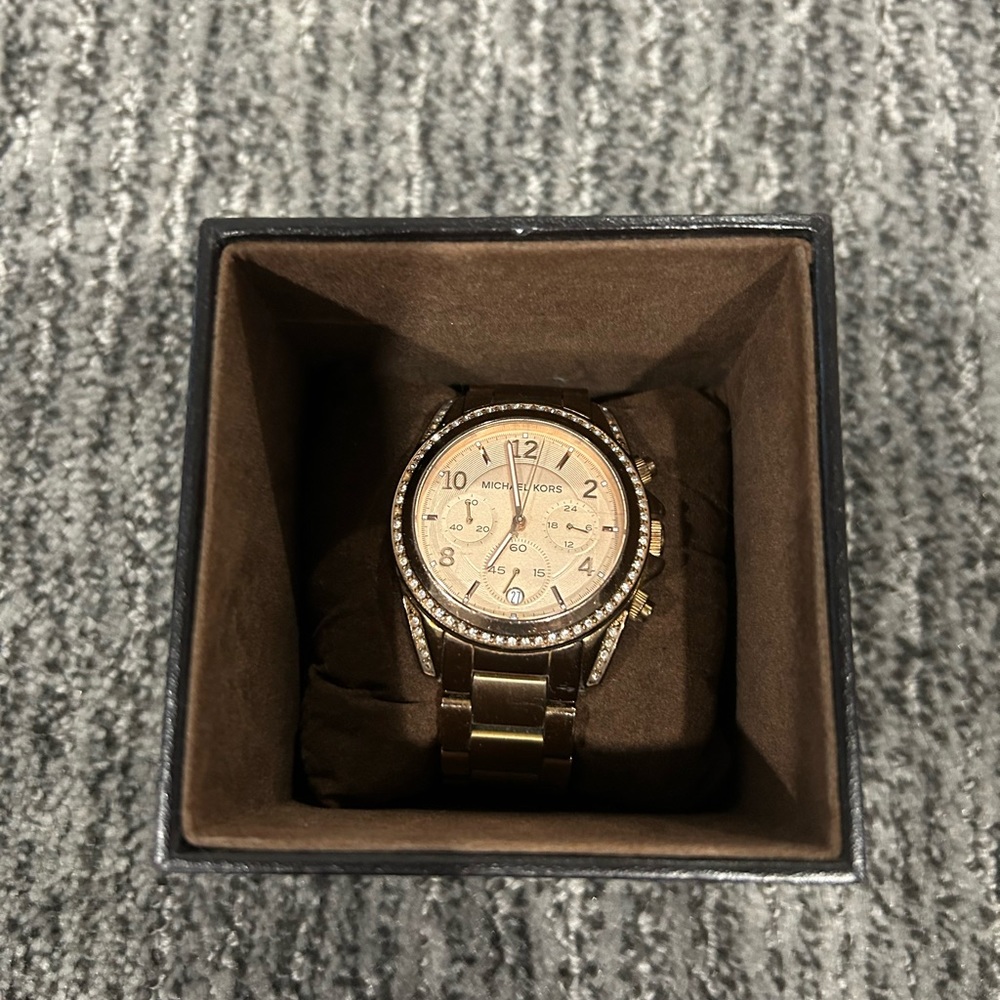 Michael Kors Ladies Rose 🥀 Gold Watch